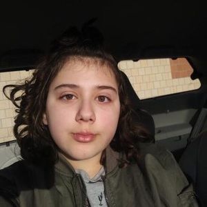 Meet your Posher, Mia